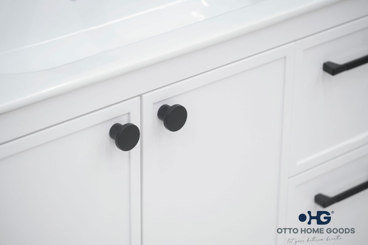 Frame Bathroom Cabinet - White 84" - 6